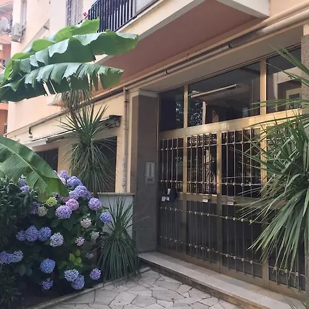 Stella Polare Luxury Loft * 丽都迪奥斯蒂亚